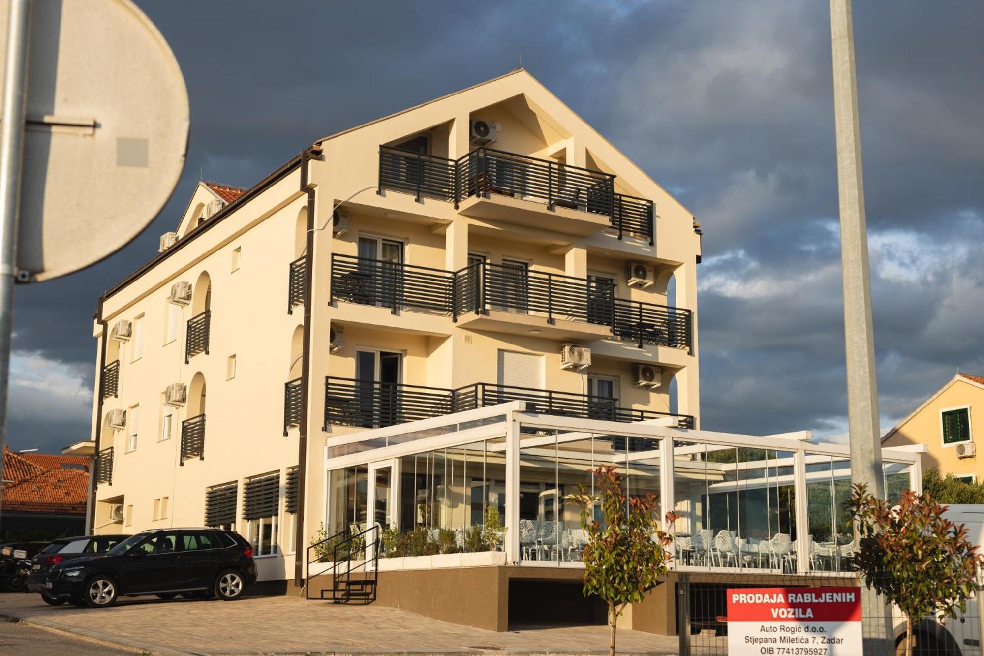 D8 B&B Zadar Exteriör bild